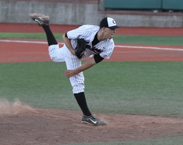 Beavers' Seattle-Area Ace Focuses on His Game.